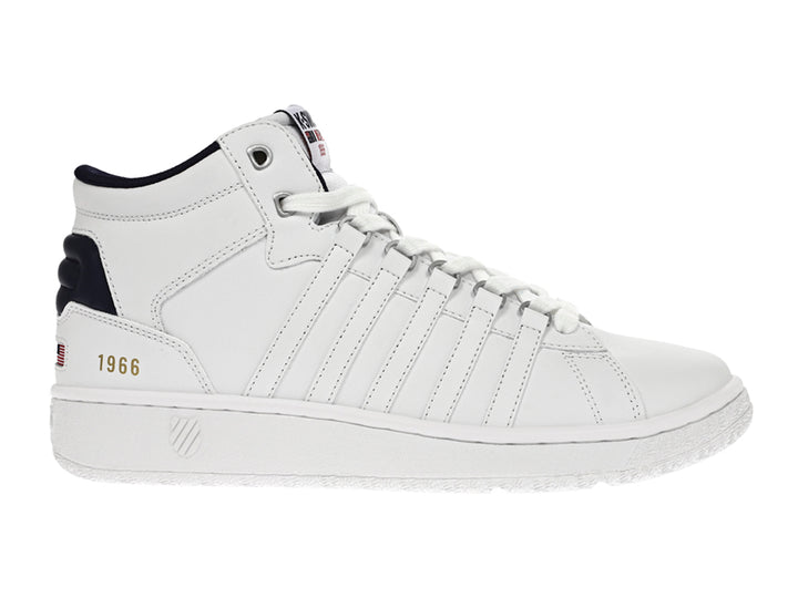 Tenis K-Swiss de media caña color blanco con detalles en azul marino.