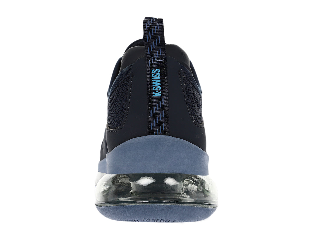 Tenis deportivos K-Swiss en color azul marino con suela gris y amortiguación visible.