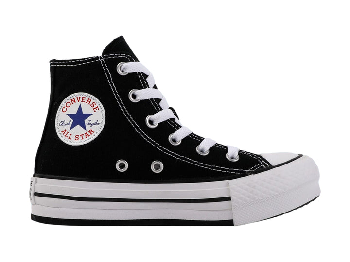 Tenis Converse Chuck Taylor All Star de bota color negro con suela blanca de plataforma.