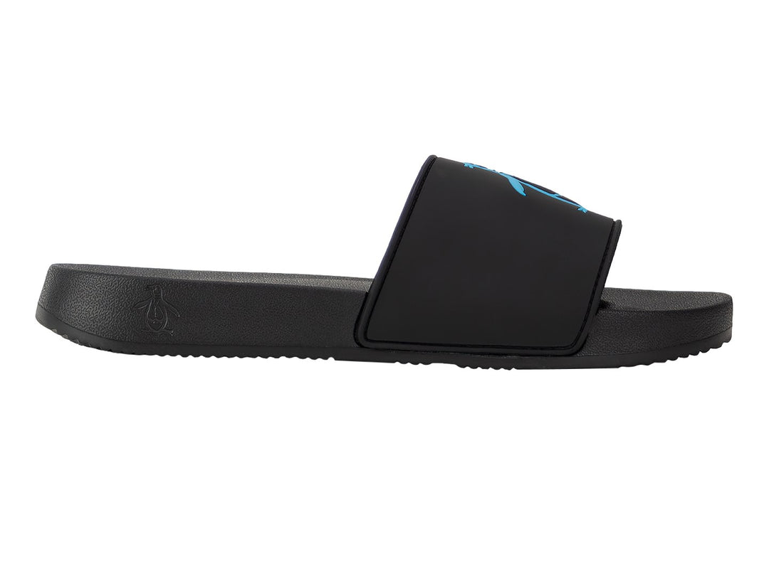 Sandalias negras tipo slide de la marca Penguin con logo de pingüino en color azul.