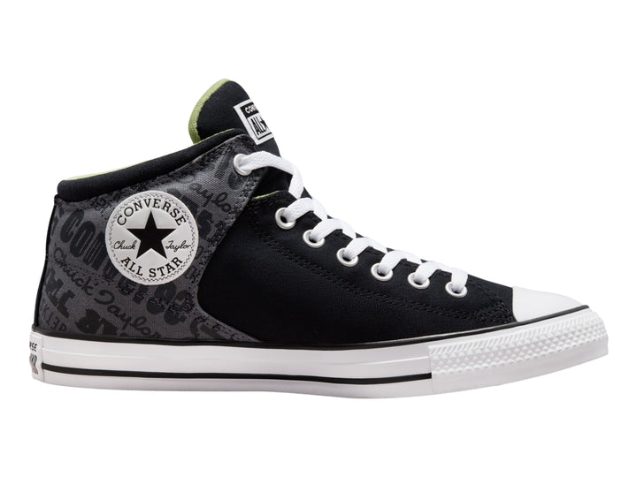 Tenis Converse Chuck Taylor All Star Street Mid en color negro y gris con suela blanca y agujetas blancas.