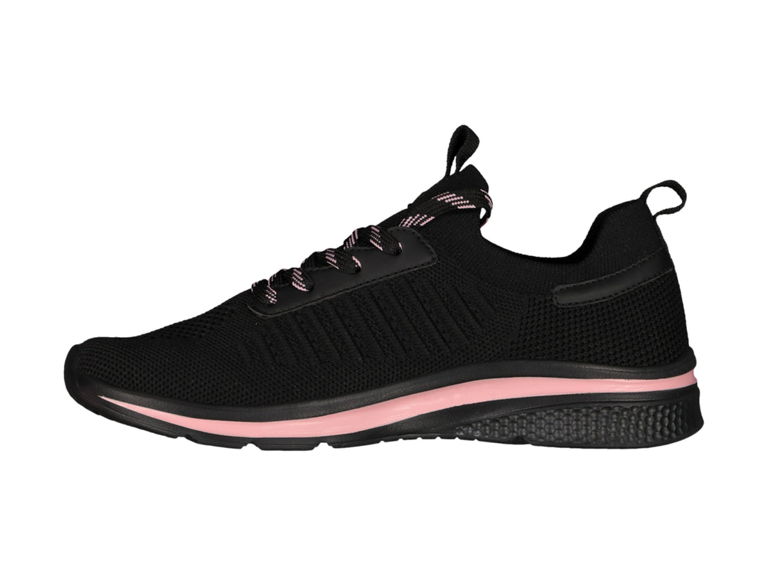 Tenis deportivos Charly en color negro con detalles y franja en la suela de color rosa.