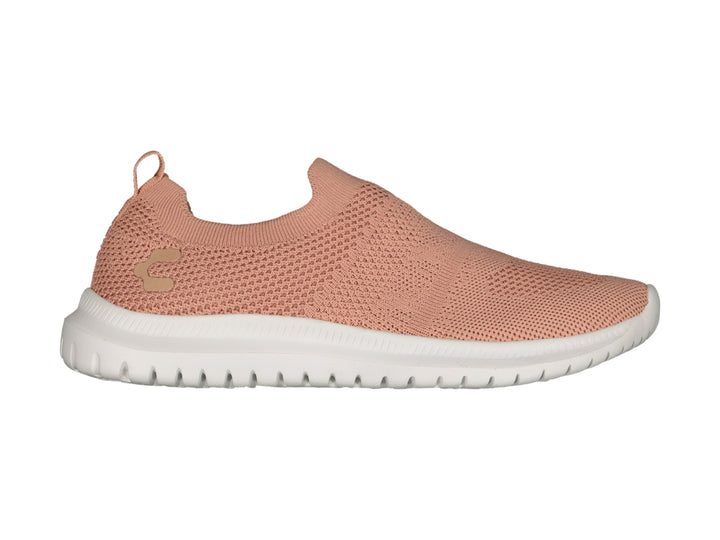 Tenis deportivos Charly color coral con suela blanca, diseño slip-on de tejido transpirable.