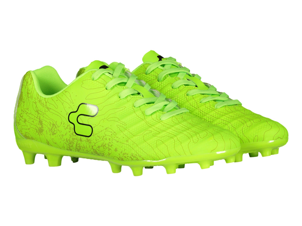 Zapato de fútbol Charly en color verde limón con tacos para pasto natural.