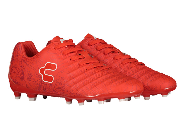 Zapato de fútbol color rojo de la marca Charly con tacos blancos.