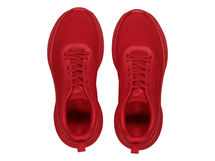 Tenis deportivos Charly de color rojo con suela gruesa y tejido transpirable.