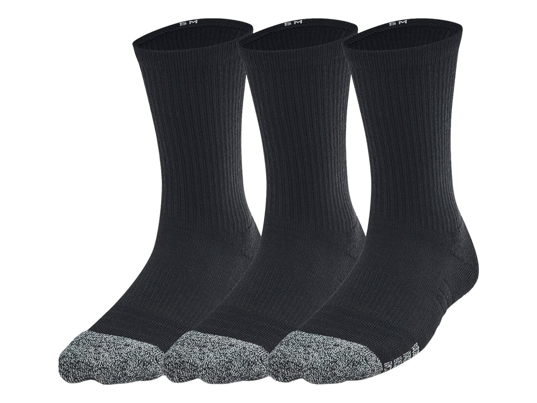 Paquete de tres pares de calcetines deportivos Under Armour color negro con punta gris jaspeada.