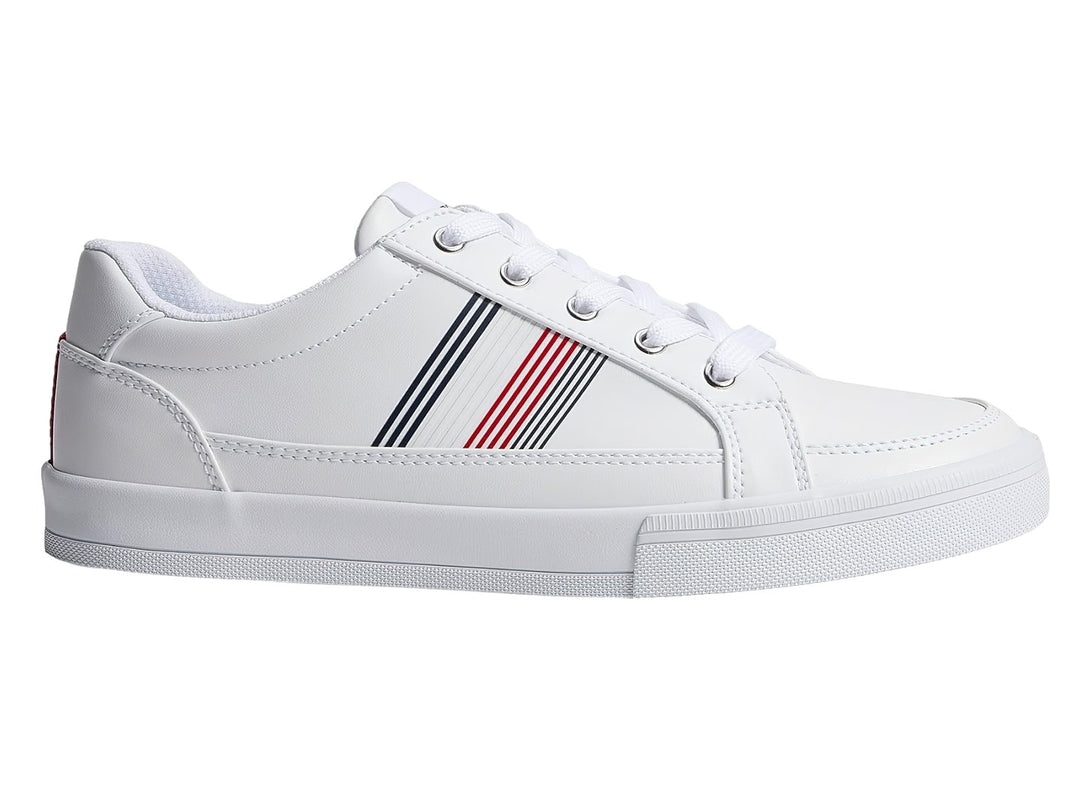 Tenis Tommy Hilfiger color blanco con rayas decorativas en azul y rojo en el lateral y suela blanca.