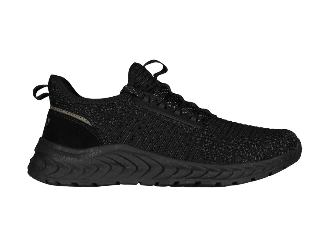 Tenis deportivos Charly color negro con tejido transpirable y suela robusta.