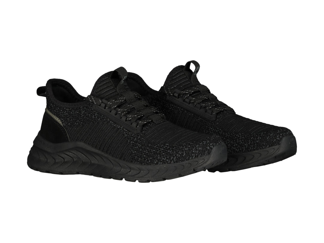 Tenis deportivos Charly color negro con tejido transpirable y suela robusta.
