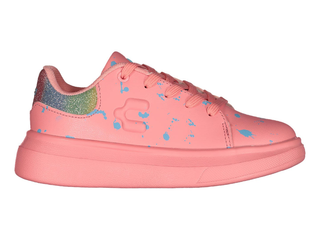 Tenis deportivos color rosa con detalles en azul y talón brillante de la marca Charly.