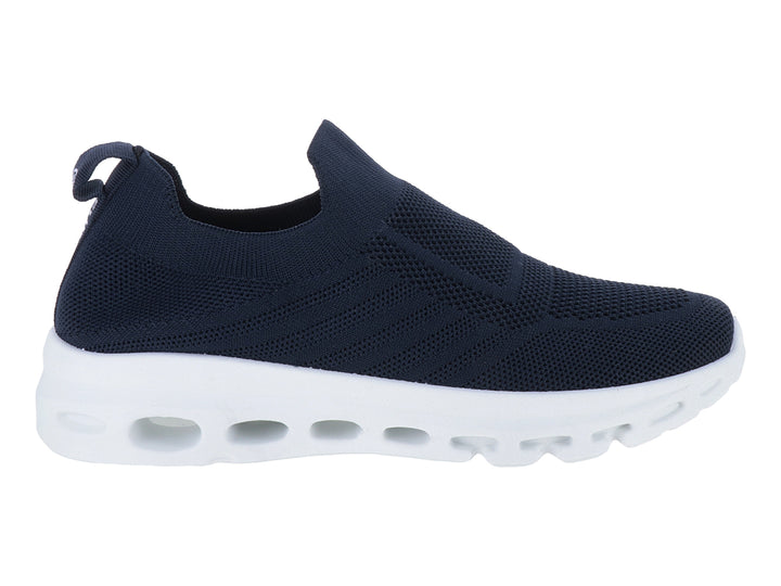 Zapato deportivo slip-on de color azul marino con suela blanca gruesa y perforada.