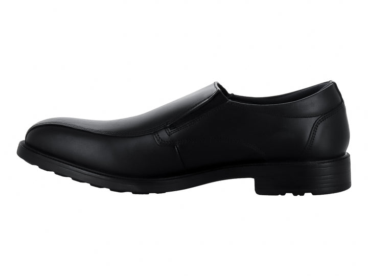Zapato formal de hombre color negro, estilo mocasín sin cordones con acabado liso y suela plana.
