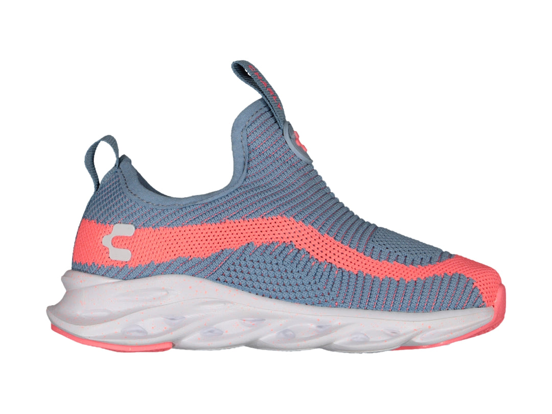 Tenis deportivos Charly color azul con detalles en coral y suela blanca, diseño slip-on sin cordones.