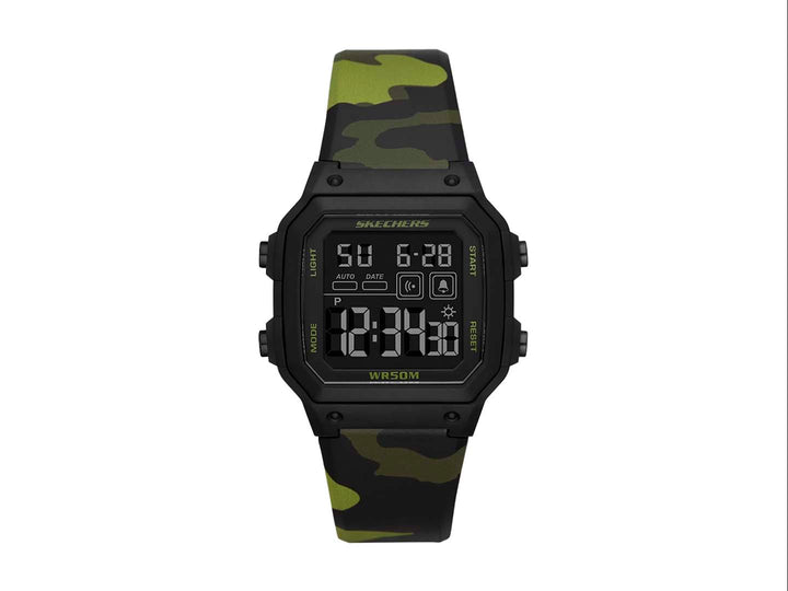 Reloj digital Skechers para hombre con correa en patrón de camuflaje militar y caja negra octagonal.