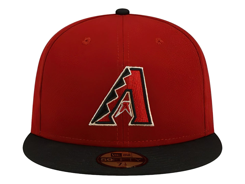 Gorra New Era de los Arizona Diamondbacks en color rojo oscuro con visera negra y logo bordado al frente.