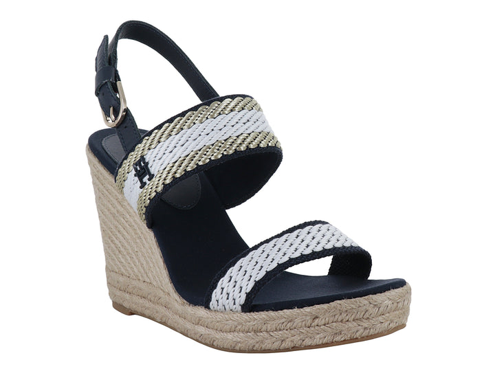Sandalia Tommy Hilfiger color azul marino y blanco con plataforma de cuña en yute beige para mujer.