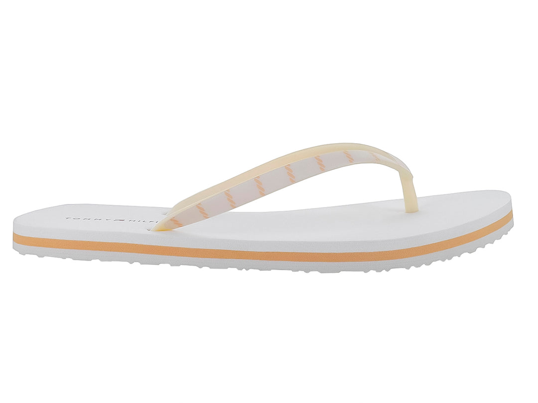 Sandalias blancas tipo flip-flop con detalles amarillos en las correas y la suela.