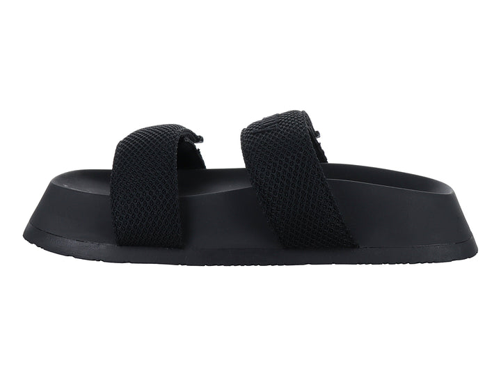 Sandalias negras de plataforma con dos correas tejidas y suela gruesa.