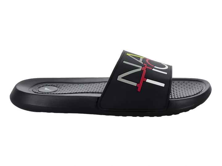 Sandalias deslizantes Nautica color negro con logotipo en la banda superior y suela texturizada.