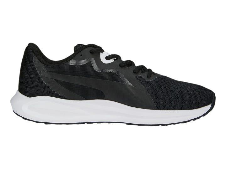 Tenis deportivos PUMA Twitch Runner Fresh en color negro con suela blanca y agujetas negras.