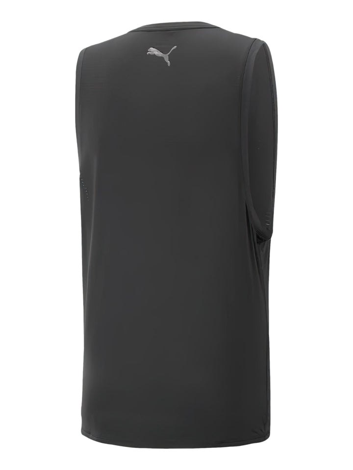 Camiseta deportiva sin mangas de color negro marca PUMA.