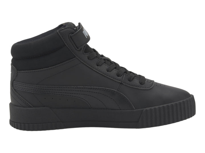 Tenis PUMA Carina Mid en color negro total, con diseño de bota media y suela ancha.