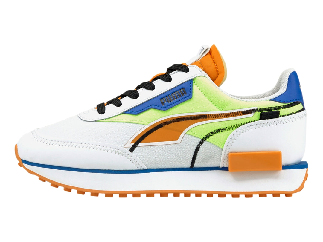 Tenis PUMA Future Rider Twofold JR en colores blanco, verde neón, naranja y azul para niños.