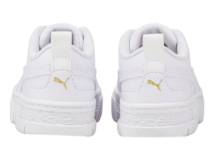 Tenis PUMA Mayze LTH AC INF en color blanco con suela de plataforma gruesa y cordones.