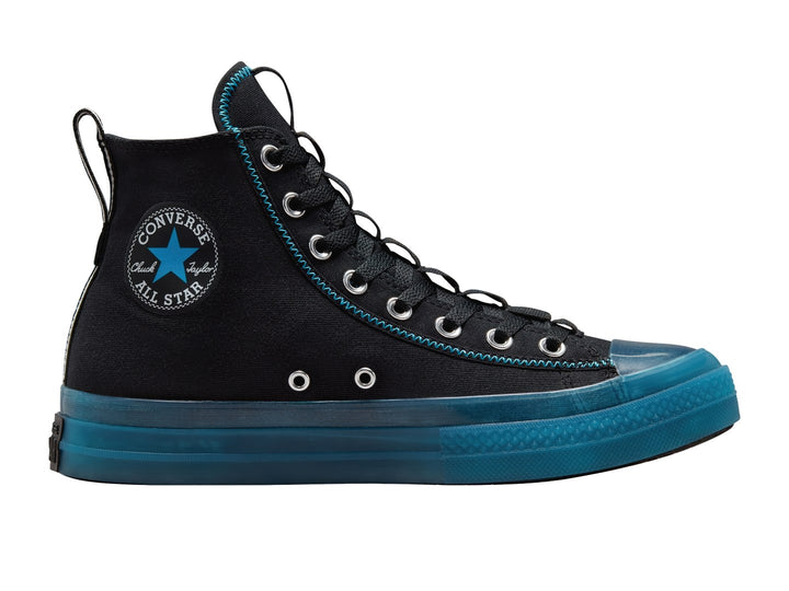 Tenis Converse Chuck Taylor All Star CX Explore Hi en color negro con detalles y suela en azul.