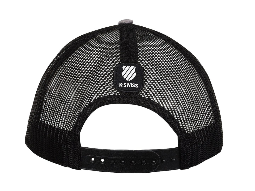 Gorra K-Swiss color gris y negro con un parche frontal de la ilustración de un tigre y visera negra.