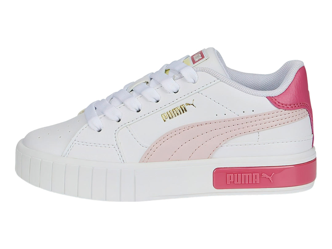 Tenis PUMA Cali Star JR en color blanco con detalles en rosa y suela de plataforma blanca.
