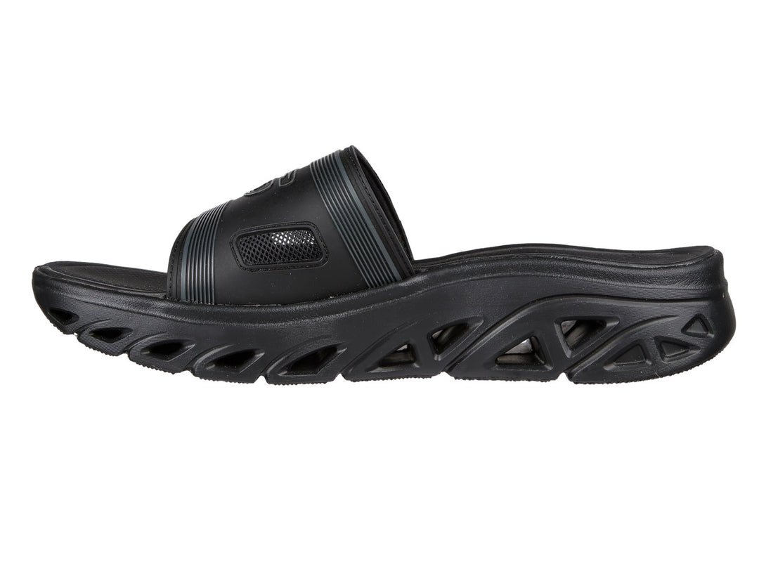 Sandalia SKECHERS Glide-Step Sport en color negro con suela esculpida y correa ancha.