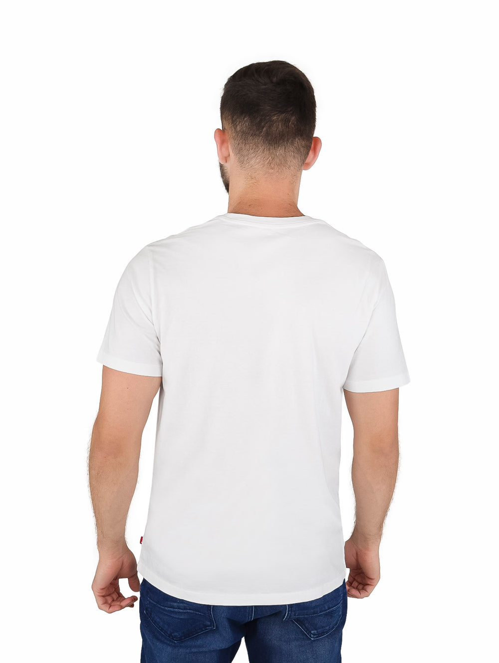 Camiseta blanca de manga corta con estampado gráfico de animales y el texto Creatures of Creation.