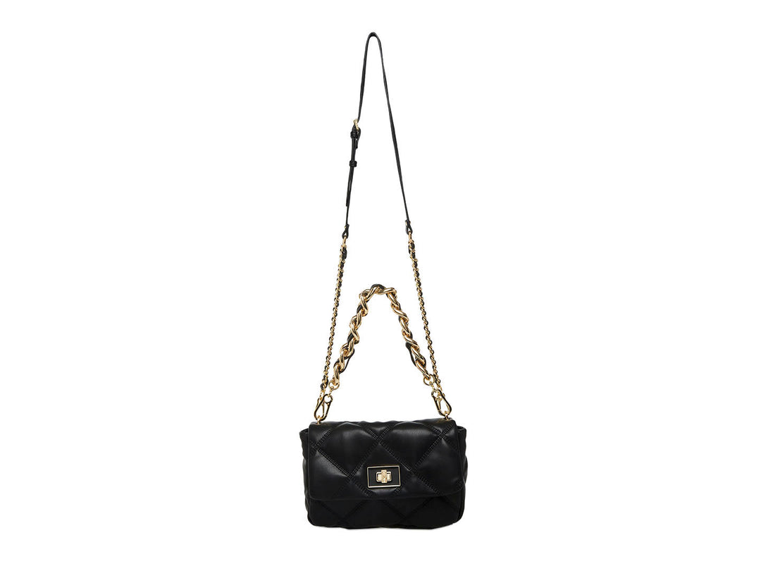 Bolso negro acolchado de Steve Madden con correa de cadena dorada y correa ajustable.