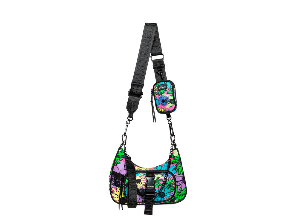 Bolso Steve Madden modelo Blouie con estampado floral multicolor, detalles de cadena negra y cierre superior.