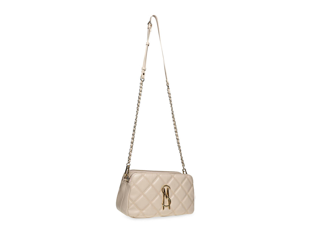 Bolso pequeño de hombro color bone con diseño acolchado y correa de cadena dorada de Steve Madden.