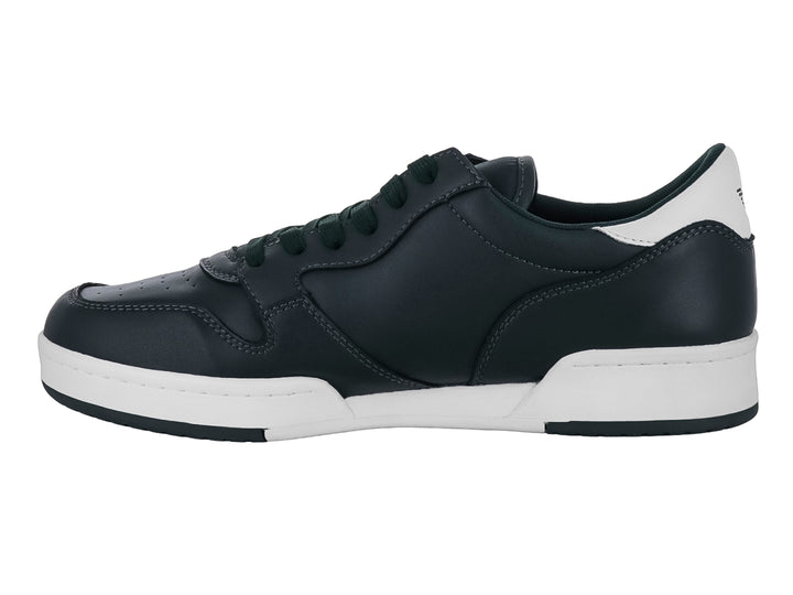 Tenis Emporio Armani color verde oscuro con suela y detalles en blanco.