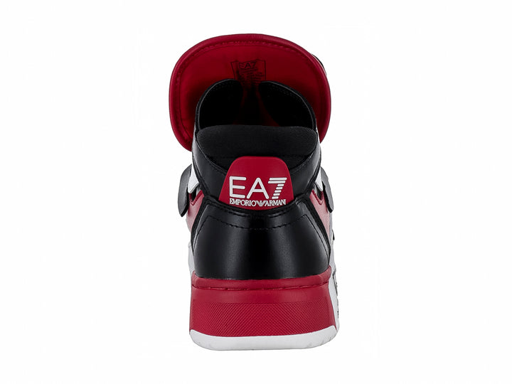 Tenis Emporio Armani de corte alto en colores rojo, negro y blanco con suela blanca.