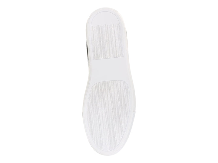 Tenis Guess de corte bajo en colores blanco y negro con suela blanca y logotipo lateral.