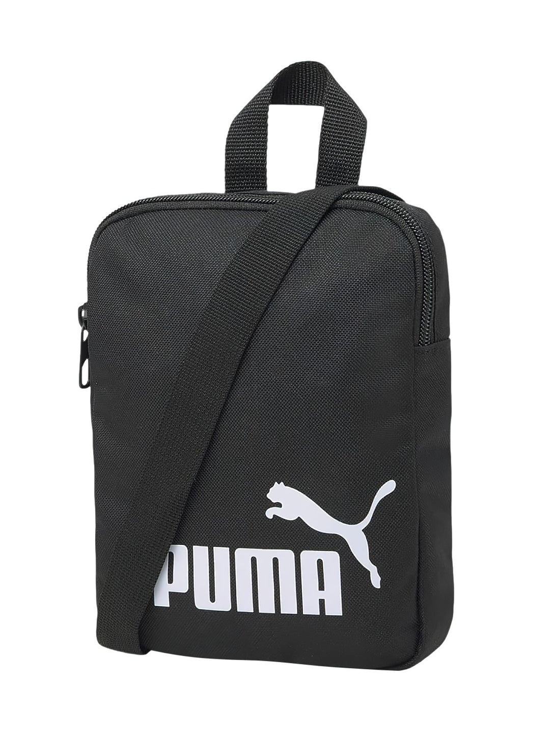 Bolso portable PUMA Phase de color negro con logotipo blanco frontal y correa ajustable.