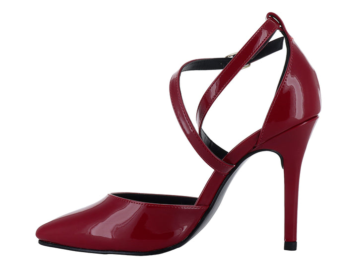 Zapato de tacón alto color rojo brillante con tiras cruzadas y hebilla dorada para mujer.