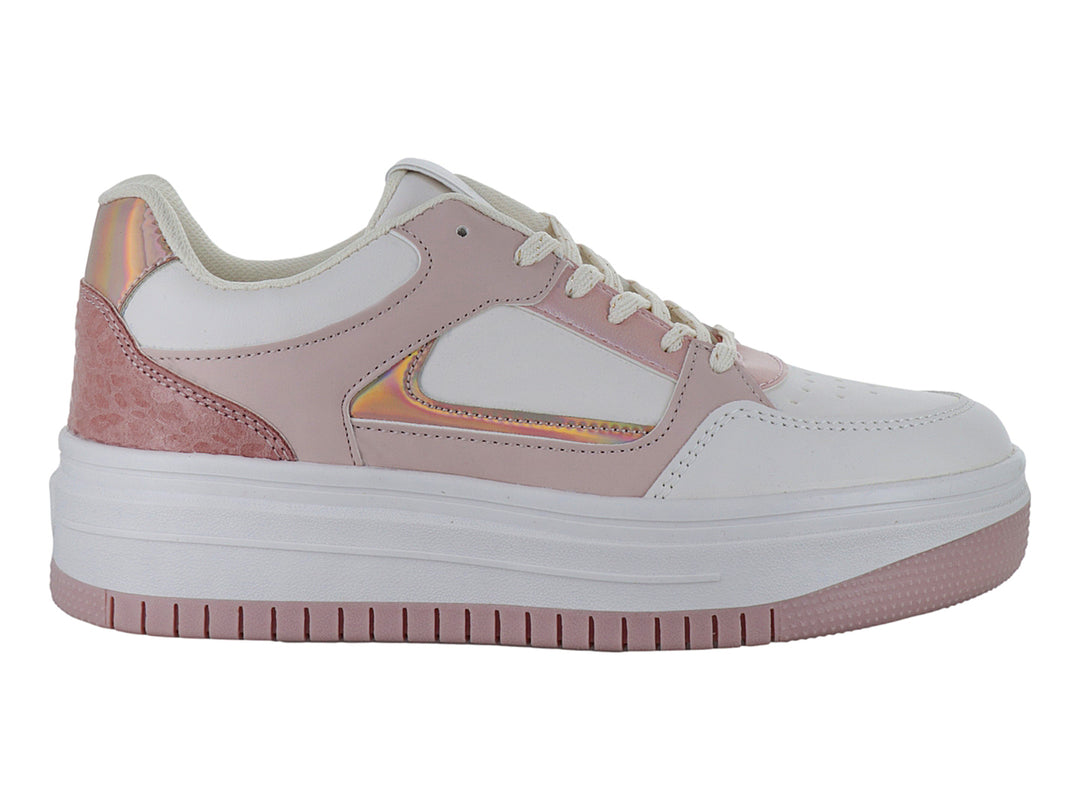 Tenis de plataforma marca Clasben en color blanco y rosa latte con detalles metálicos.