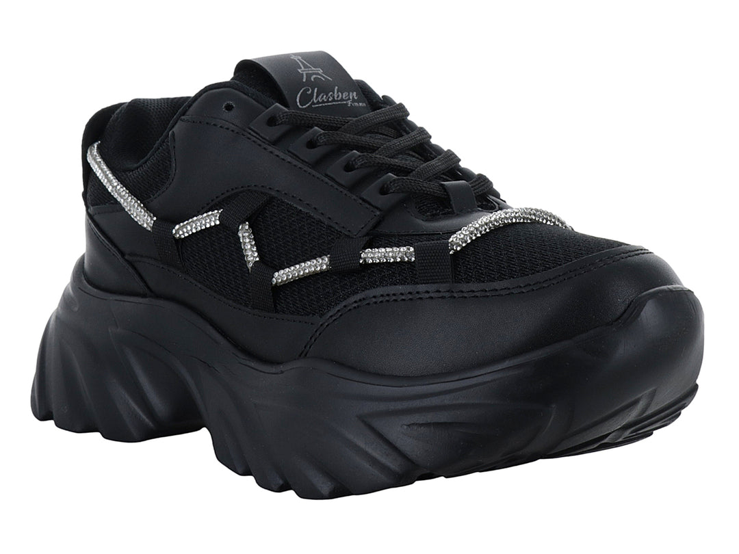 Tenis negros de plataforma con detalles de cristales brillantes en los laterales.