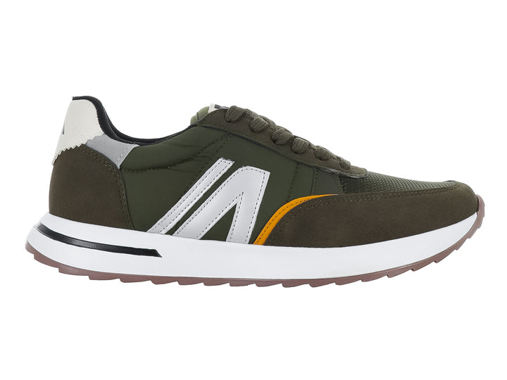 Tenis infantiles color verde con detalles en blanco y suela blanca.