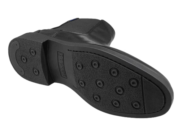 Botín negro estilo Chelsea de cuero con panel elástico lateral.