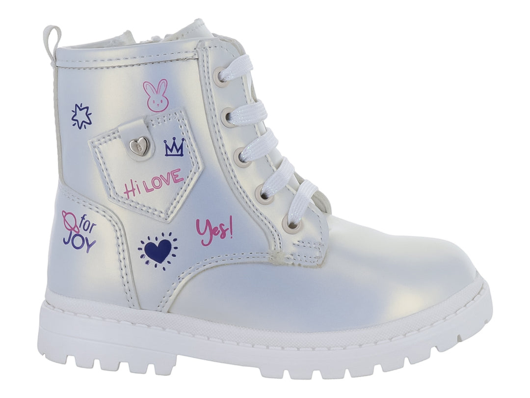 Bota infantil color perla con cordones blancos y detalles decorativos coloridos en el costado.