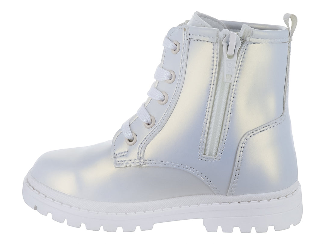 Bota infantil color perla con cordones blancos y detalles decorativos coloridos en el costado.