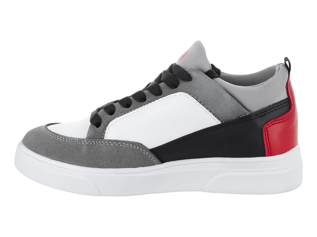Tenis infantiles en colores blanco, gris y negro con detalles en rojo y suela blanca.