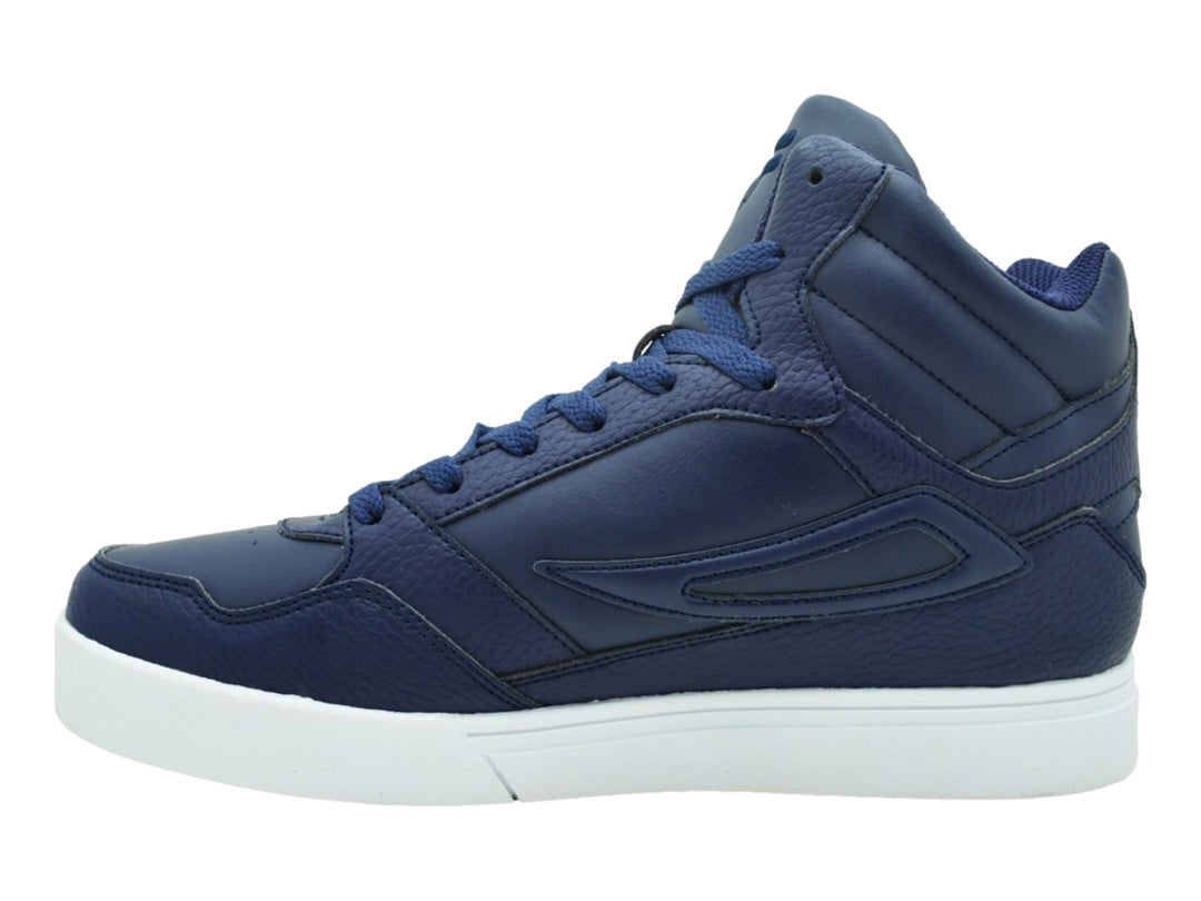 Tenis FILA de corte alto en color azul marino con suela blanca.